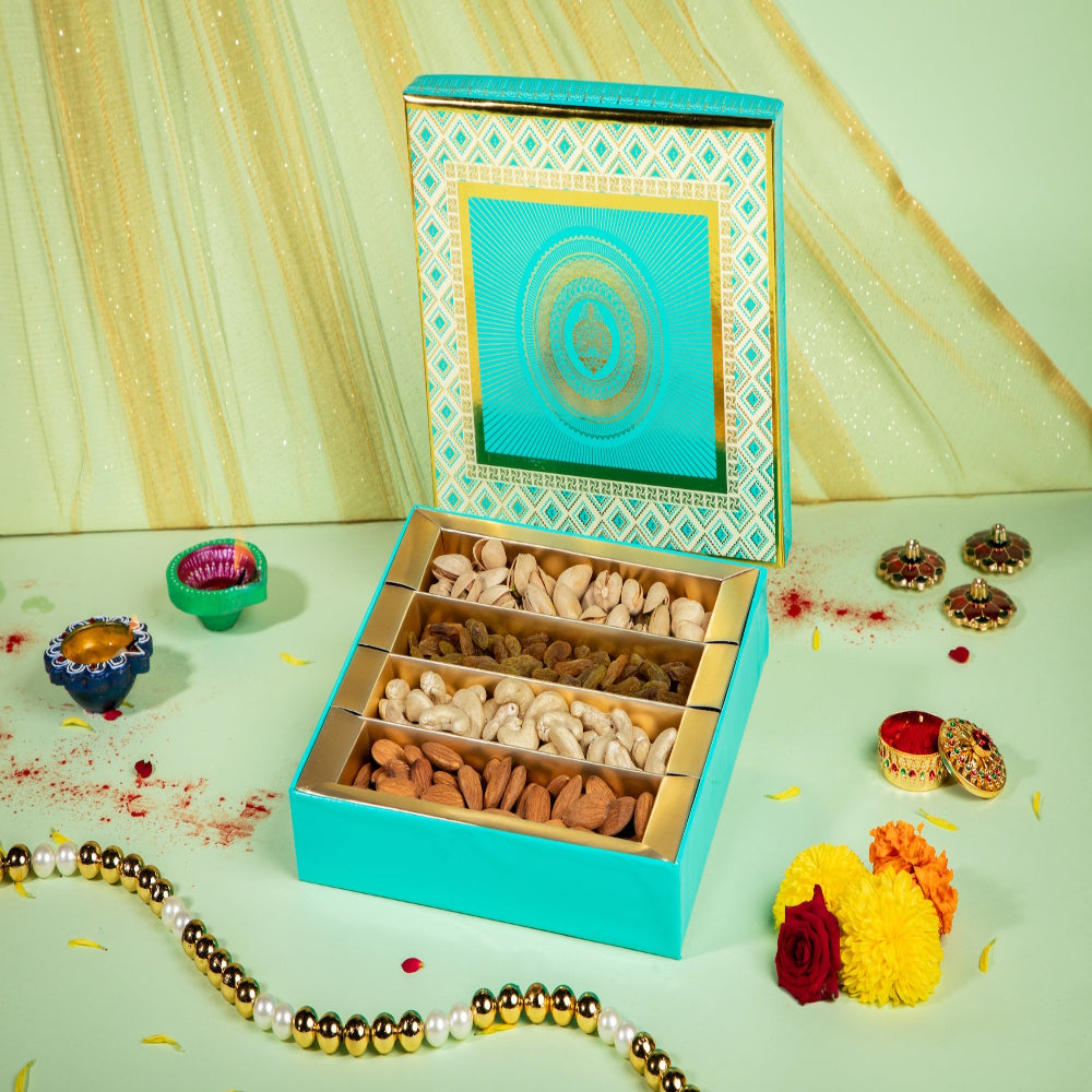 Gift Box Dry Fruits 24D015