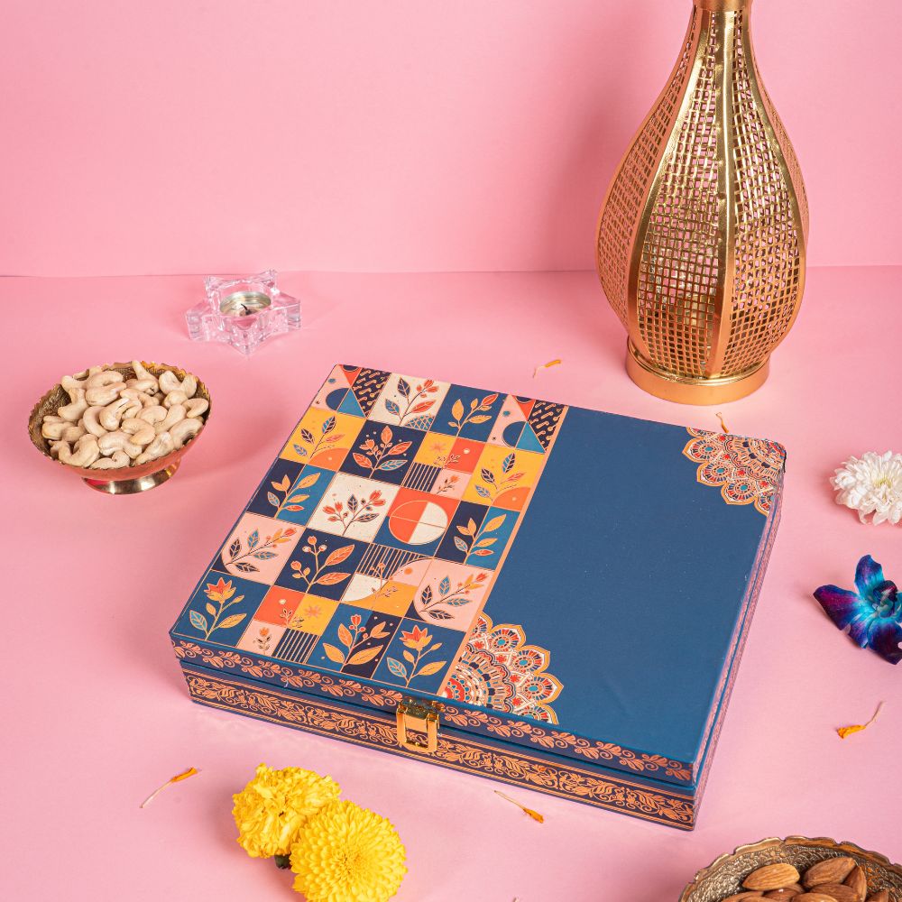 Gift Box Dry Fruits 24D022 (Medium)